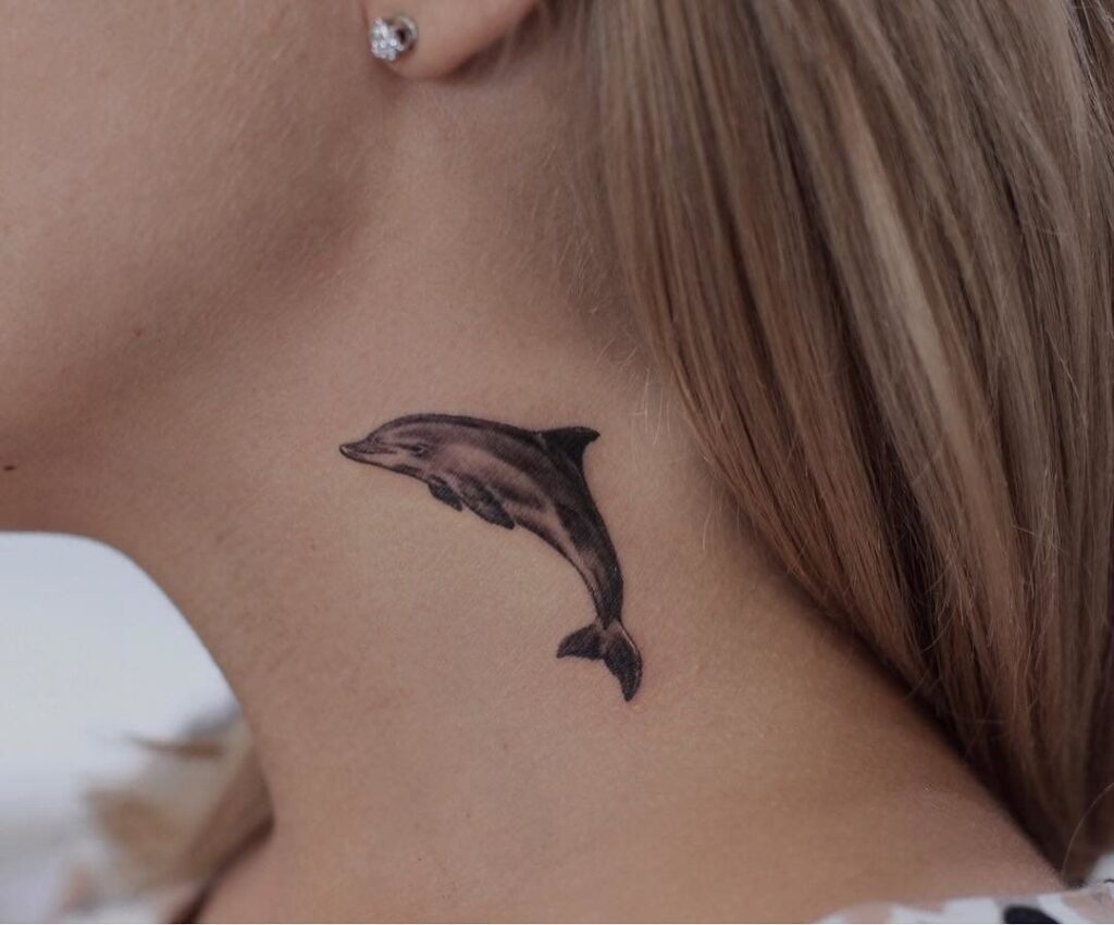 Значение тату дельфин